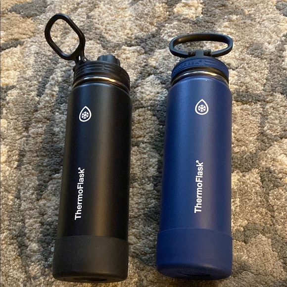 ThermoFlask Black and Blue Water Bottles - Picture 1 of 8